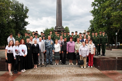 Сегодня в Зале воинской славы Великого Новгорода состоялись проводы новгородских призывников в ряды вооруженных сил. 