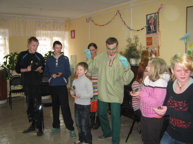Праздник "Масленица широкая" для несовершеннолетних из социально-реабилитационного центра "Подросток"