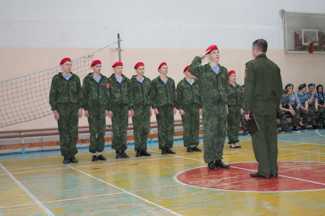 В Окуловке прошли районные военно-спортивные соревнования