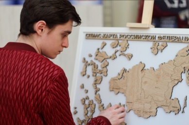 В День Государственного флага в центре Великого Новгорода соберут карту России