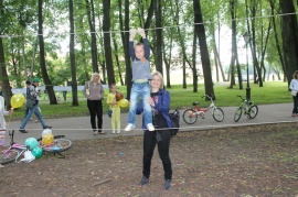 В День молодежи в Кремлевском парке работал "туристский городок"